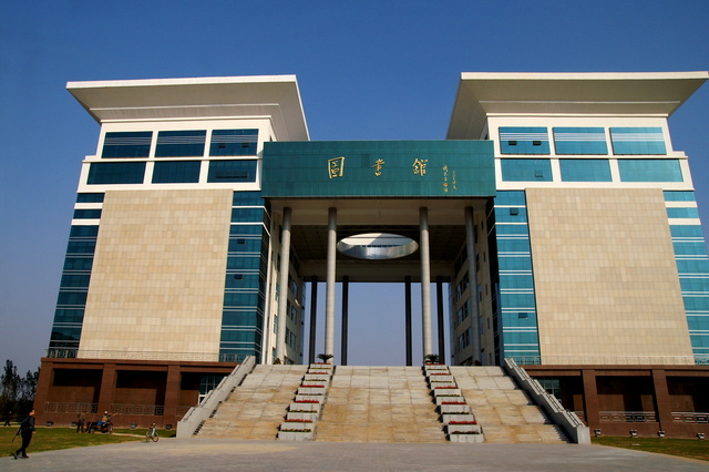 中原工学院1.jpg