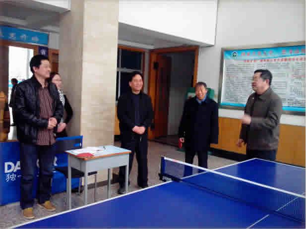 省电大举办教职工乒乓球联谊赛
